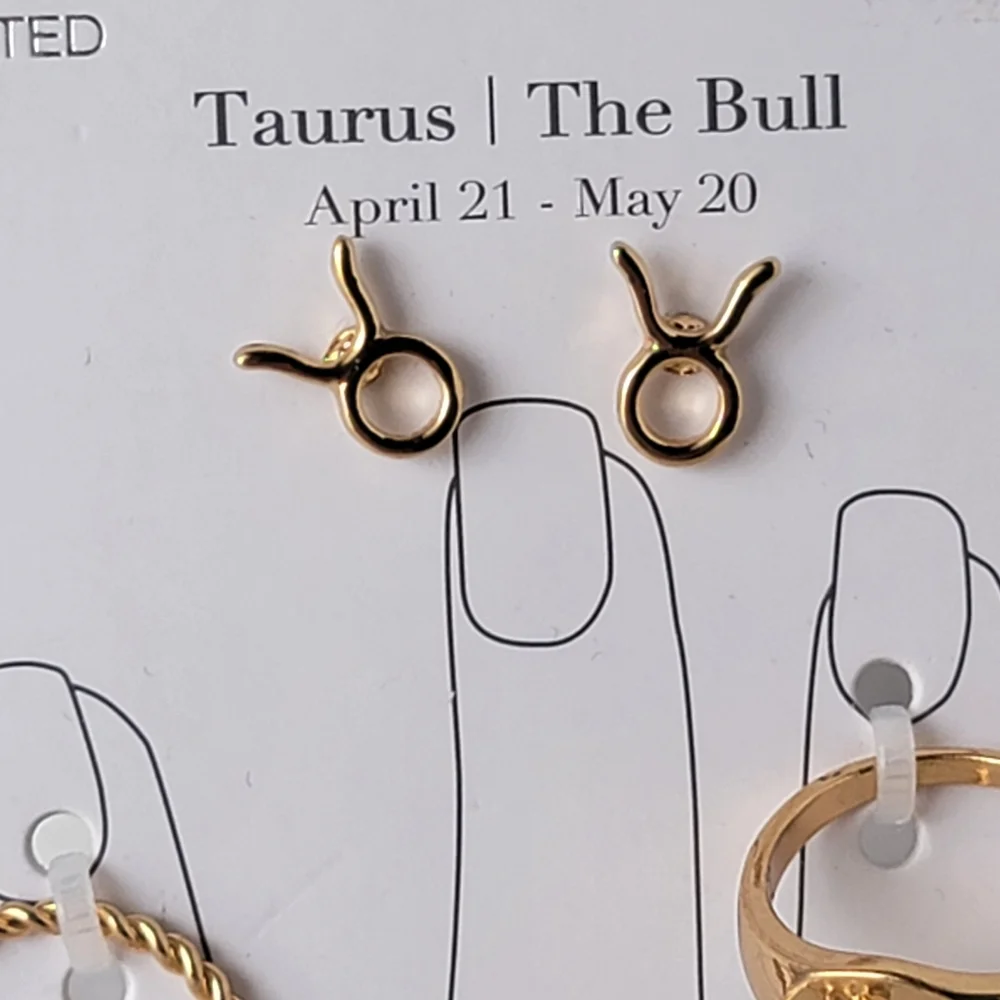 Taurus Zodiac 5 Piece Ring and Earring Set